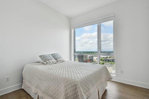 Chambre à coucher - 2105-2835 Av. Du Cosmodôme, Laval (Chomedey), QC - Indoor Photo Showing Bedroom