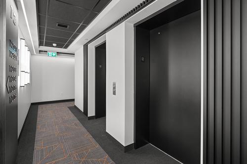 Ascenseur - 2105-2835 Av. Du Cosmodôme, Laval (Chomedey), QC - Indoor Photo Showing Other Room