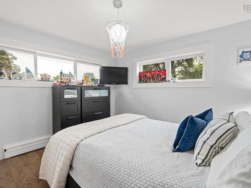 7062 Royal Pine Avenue, Halifax, NS 