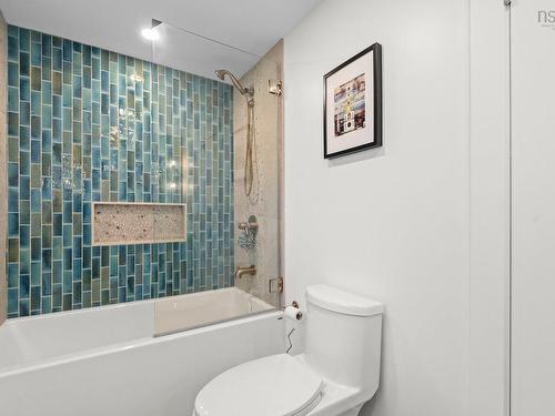 7062 Royal Pine Avenue, Halifax, NS 