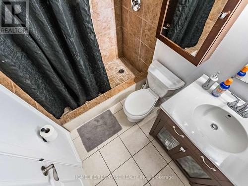 214 - 107 Bagot Street, Guelph, ON - Indoor Photo Showing Bathroom