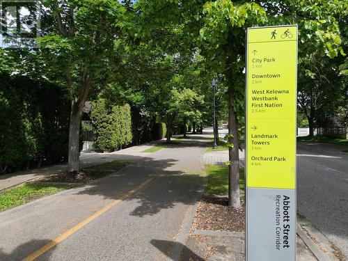 Abbott St Corridor - 2237 Richter Street, Kelowna, BC - Outdoor