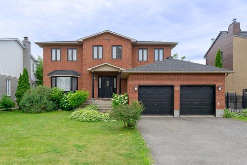 990 Rue Renoir  Brossard, QC J4X 2G9