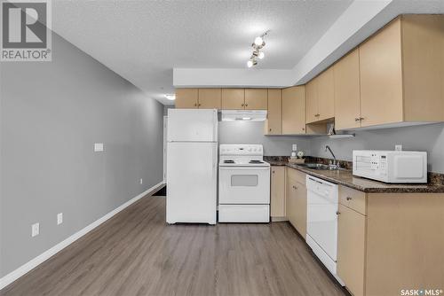 105 303 Lowe Road, Saskatoon, SK - Indoor Photo Showing Kitchen