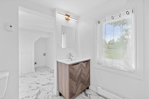 Salle de bains - 6 Ch. Des Plaines, Cap-Saint-Ignace, QC - Indoor Photo Showing Bathroom