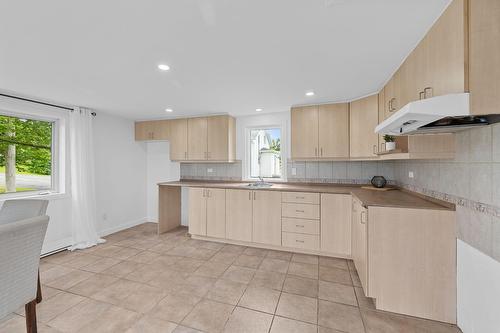 Cuisine - 6 Ch. Des Plaines, Cap-Saint-Ignace, QC - Indoor Photo Showing Kitchen With Double Sink