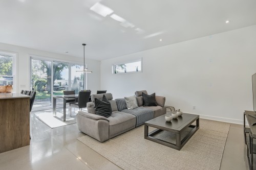 Salon - 44 Rue Marcoux, Saint-Basile-Le-Grand, QC - Indoor Photo Showing Living Room