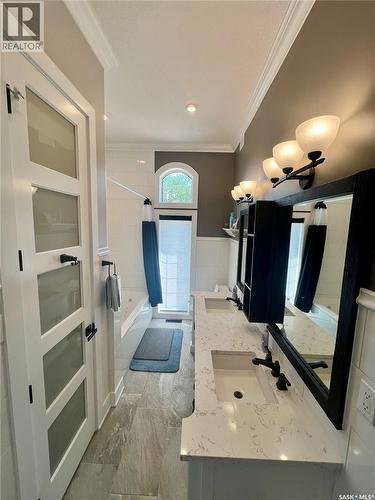 Natalie Acres, Waldeck, SK - Indoor