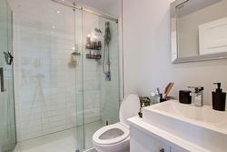 Ensuite bathroom - 