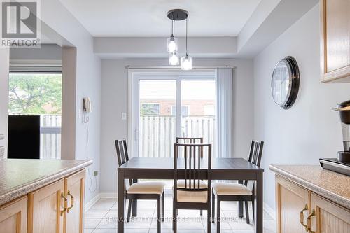 2 - 800 Paramount Drive, Hamilton (Stoney Creek Mountain), ON - Indoor Photo Showing Dining Room