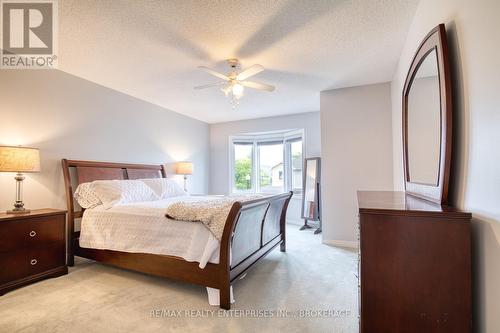 2 - 800 Paramount Drive, Hamilton (Stoney Creek Mountain), ON - Indoor Photo Showing Bedroom