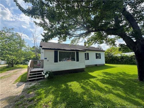 11 Third St, Petitcodiac, NB 