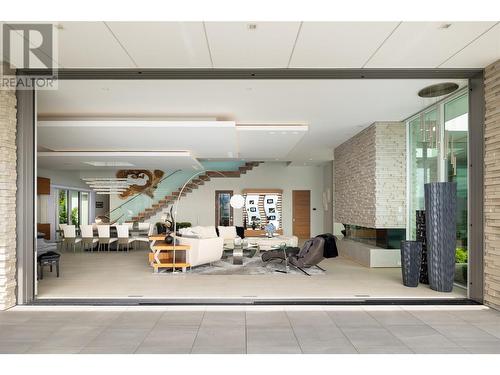 2469 Thacker Drive, West Kelowna, BC - Indoor