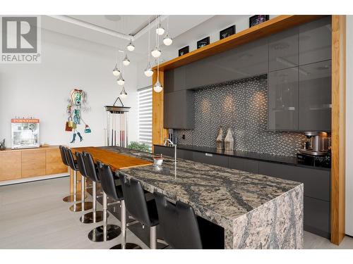 2469 Thacker Drive, West Kelowna, BC - Indoor Photo Showing Kitchen