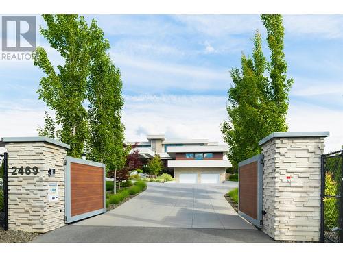 2469 Thacker Drive, West Kelowna, BC - Outdoor
