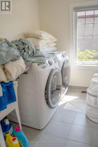 6 Wildflower Way, Toronto, ON - Indoor Photo Showing Laundry Room