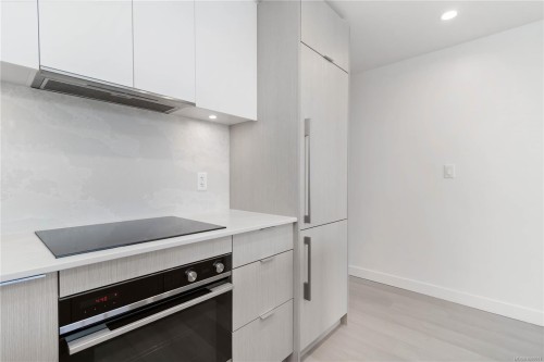303-1100 Yates St, Victoria, BC - Indoor