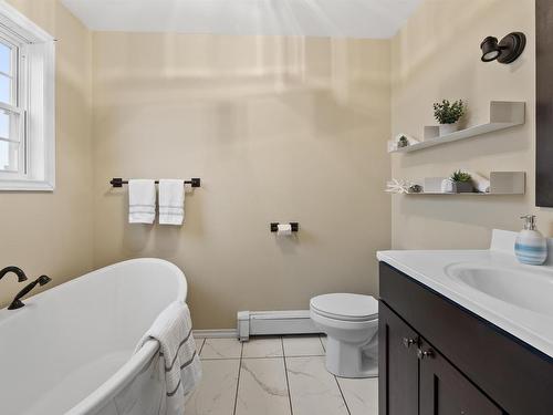 11206 Shore Road, Little Sands, PE 