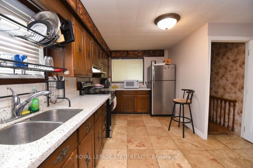 205 Ivon Avenue, Hamilton, ON - Indoor Photo Showing Kitchen With Double Sink