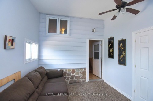 205 Ivon Avenue, Hamilton, ON - Indoor