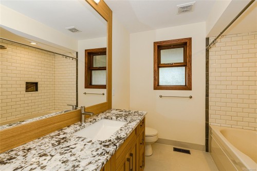 2990 Southey Point Rd, Salt Spring, BC 