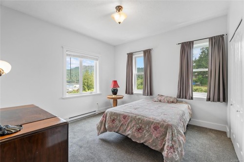 5025 Genoa Bay Rd, Duncan, BC 