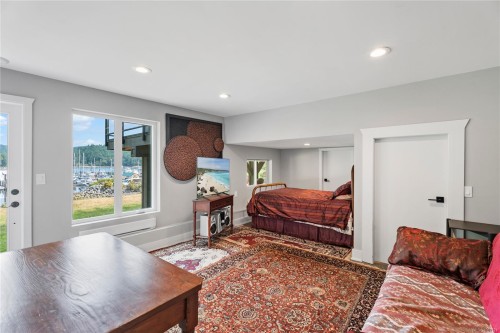 5025 Genoa Bay Rd, Duncan, BC 