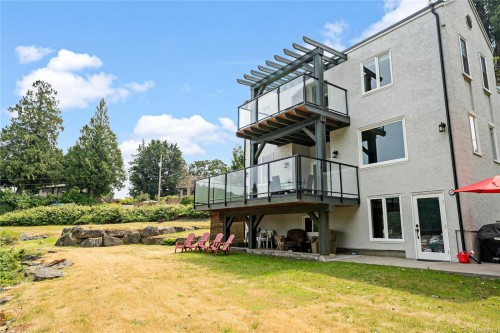 5025 Genoa Bay Rd, Duncan, BC 