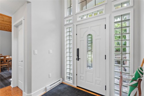 5025 Genoa Bay Rd, Duncan, BC 