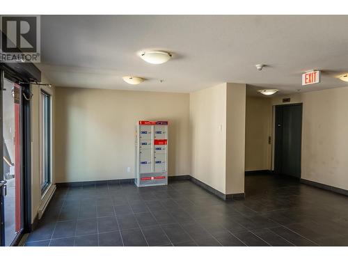 1481 Glenmore Road N Unit# 301, Kelowna, BC - Indoor Photo Showing Other Room