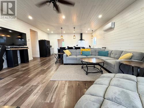 0 Pikes Pond, Gander, NL - Indoor Photo Showing Living Room