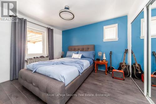 44 Woodgate Drive, Toronto, ON - Indoor Photo Showing Bedroom