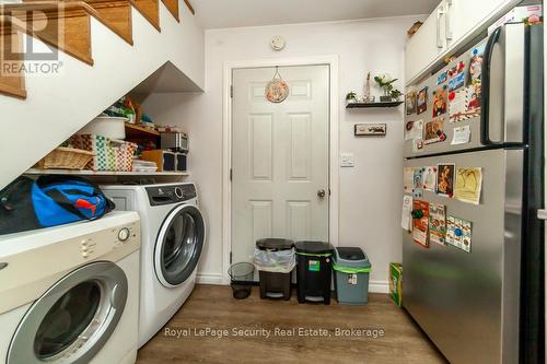 44 Woodgate Drive, Toronto, ON - Indoor Photo Showing Laundry Room