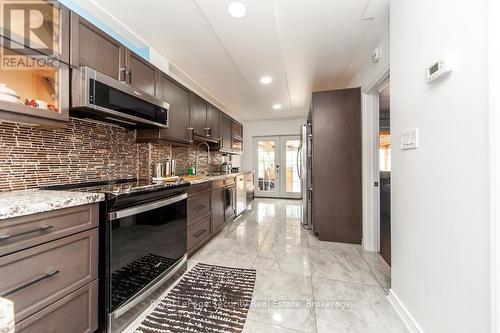 44 Woodgate Drive, Toronto, ON - Indoor Photo Showing Kitchen With Upgraded Kitchen