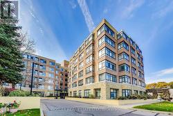 216 - 115 BONIS AVENUE  Toronto, ON M1T 3S4