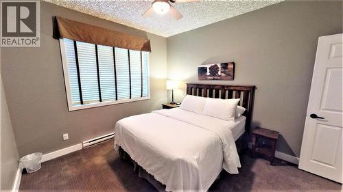 400 Bighorn Boulevard Unit# 416 F, Radium Hot Springs, BC - Indoor Photo Showing Bedroom