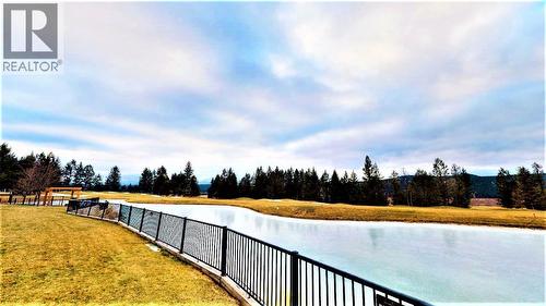 400 Bighorn Boulevard Unit# 416 F, Radium Hot Springs, BC - Outdoor