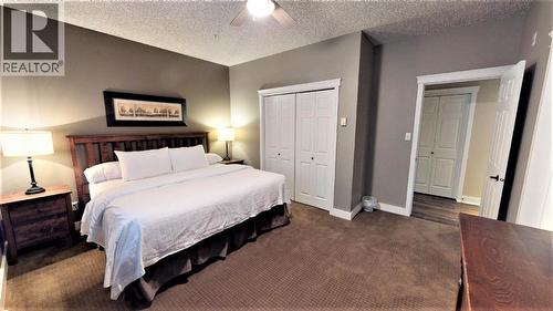 400 Bighorn Boulevard Unit# 416 F, Radium Hot Springs, BC - Indoor Photo Showing Bedroom