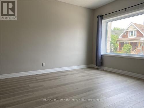 1164 Cannon Street E, Hamilton, ON - Indoor Photo Showing Other Room