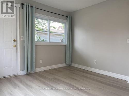 1164 Cannon Street E, Hamilton, ON - Indoor Photo Showing Other Room
