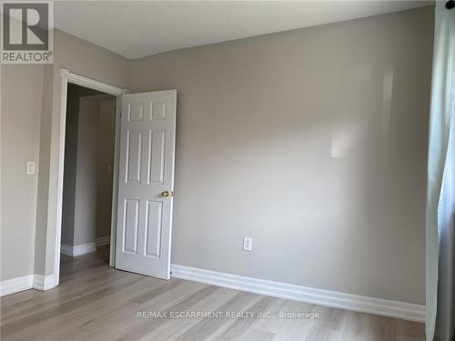 1164 Cannon Street E, Hamilton, ON - Indoor Photo Showing Other Room