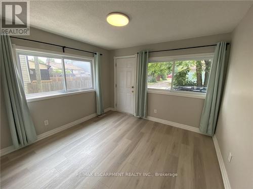 1164 Cannon Street E, Hamilton, ON - Indoor Photo Showing Other Room