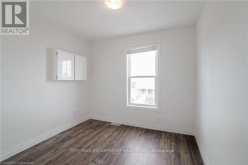 1164 Cannon Street E, Hamilton, ON - Indoor Photo Showing Other Room