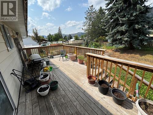 509 7Th Avenue, Midway, BC - Outdoor With Deck Patio Veranda With Exterior