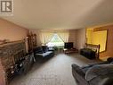 509 7Th Avenue, Midway, BC  - Indoor Photo Showing Living Room 