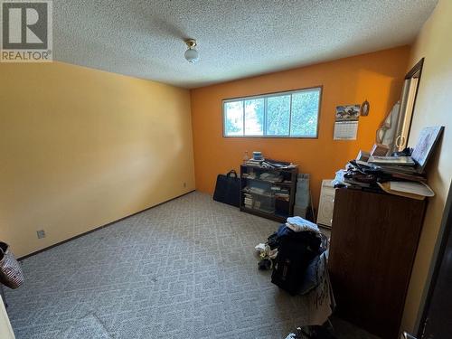 509 7Th Avenue, Midway, BC - Indoor Photo Showing Other Room