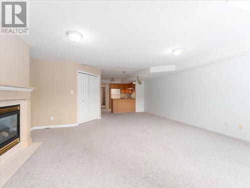 1207 Marine Drive, West Vancouver, BC - Indoor Photo Showing Other Room With Fireplace