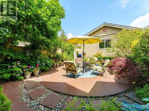 1207 Marine Drive, West Vancouver, BC - Outdoor