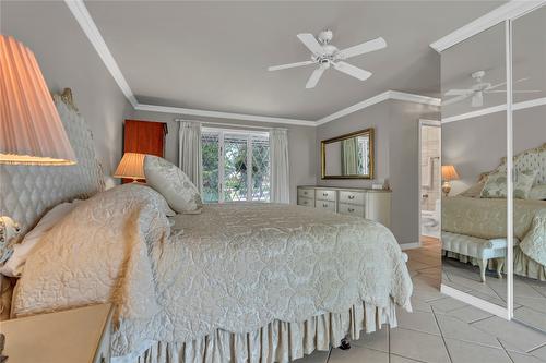 221 West Place, Princeton, BC - Indoor Photo Showing Bedroom