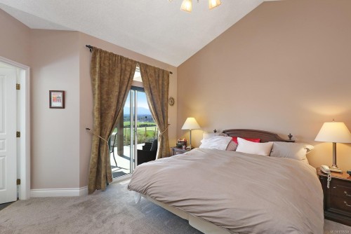 1437 Valley View Dr, Courtenay, BC 